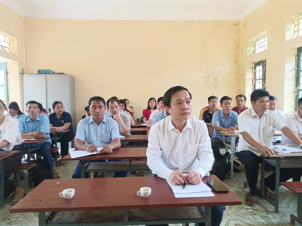 Anh-tin-bai