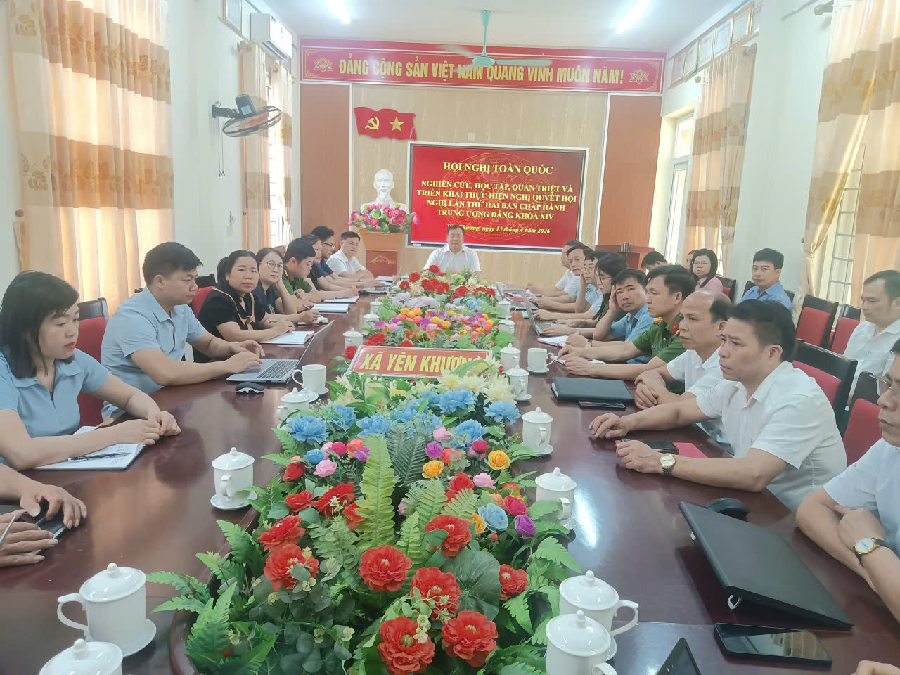 XÃ YÊN KHƯƠNG THAM DỰ HỘI NGHỊ TOÀN QUỐC NGHIÊN CỨU, HỌC TẬP, QUÁN TRIỆT VÀ TRIỂN KHAI THỰC HIỆN NGHỊ QUYẾT HỘI NGHỊ LẦN THỨ HAI, BAN CHẤP HÀNH TRUNG ƯƠNG ĐẢNG KHÓA XIV.