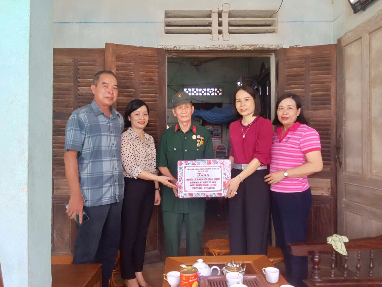 Anh-tin-bai