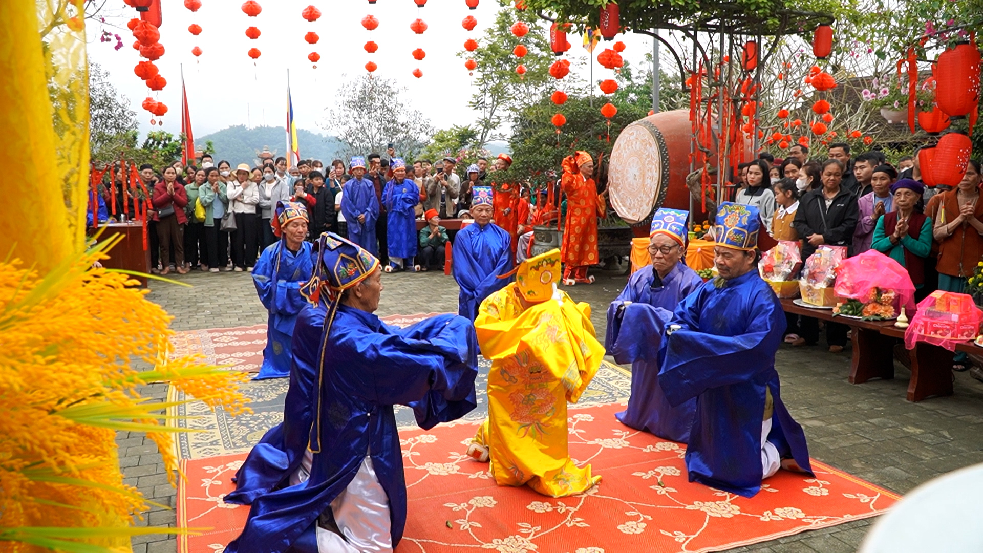 Anh-tin-bai