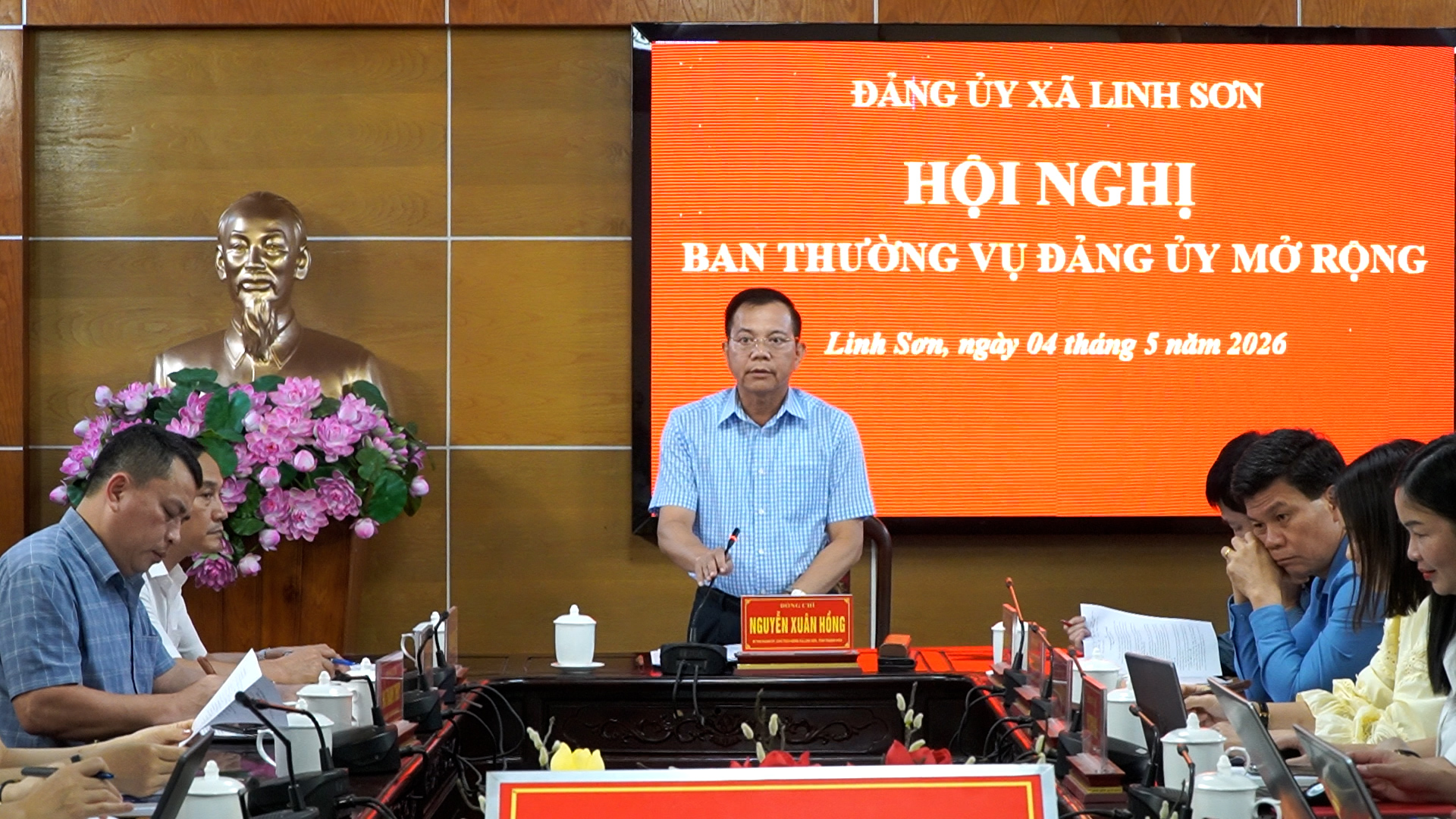 Anh-tin-bai