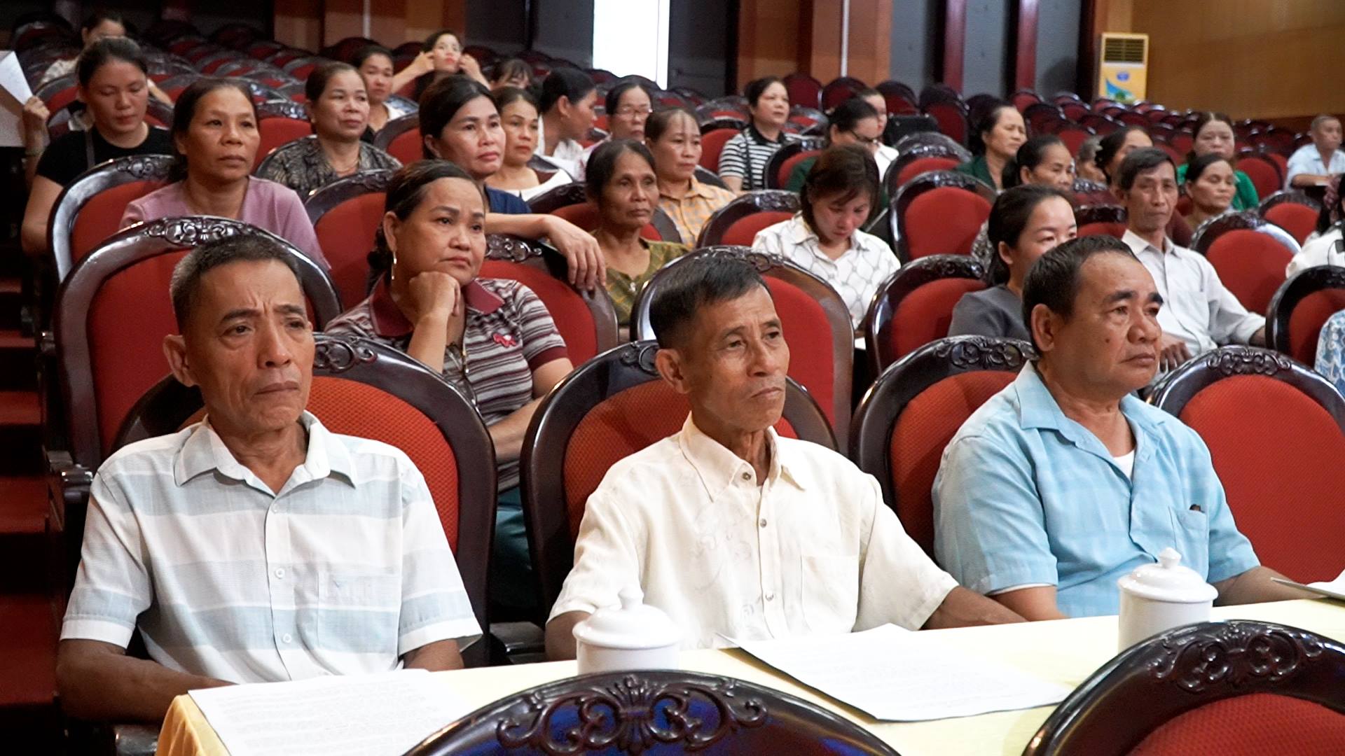 Xã Linh Sơn tuyên truyền, phổ biến, giáo dục pháp luật cho hơn 100 đại biểu là tuyên truyền viên pháp luật cơ sở.
