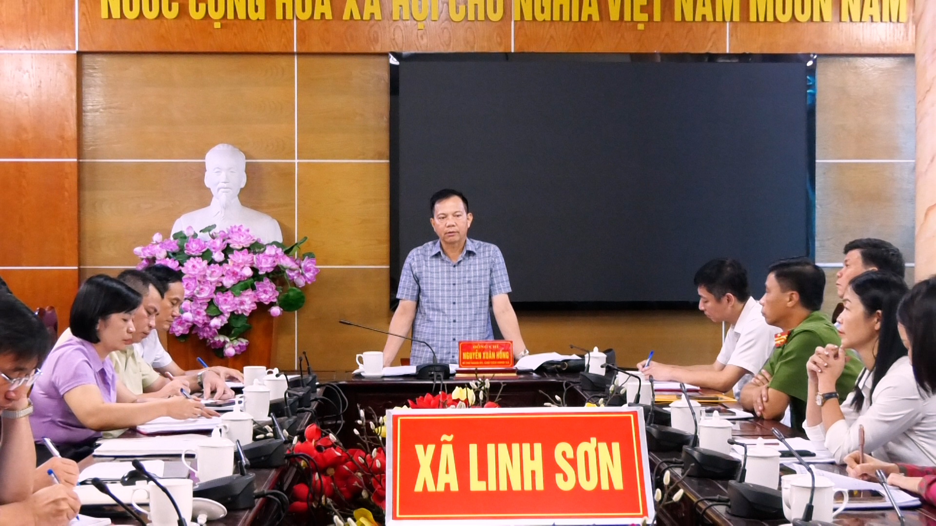 Anh-tin-bai