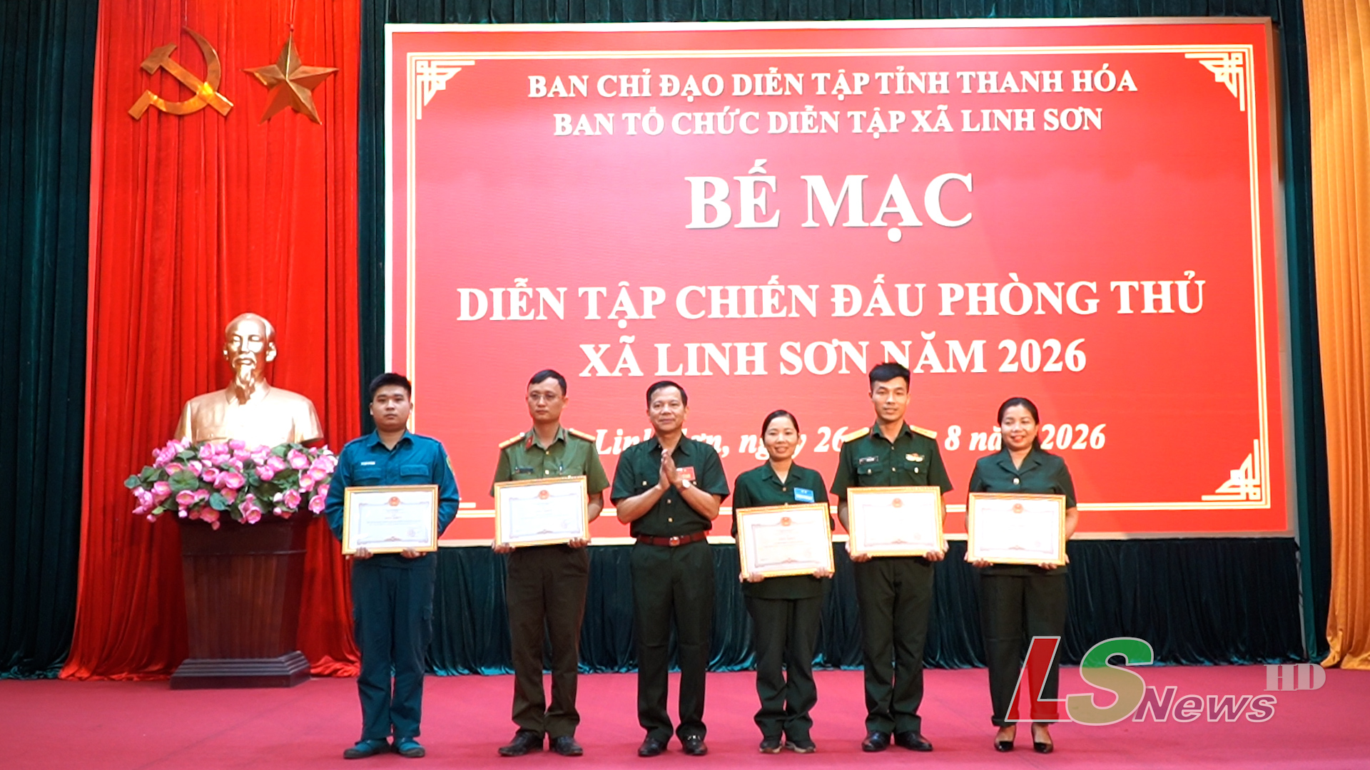 Anh-tin-bai