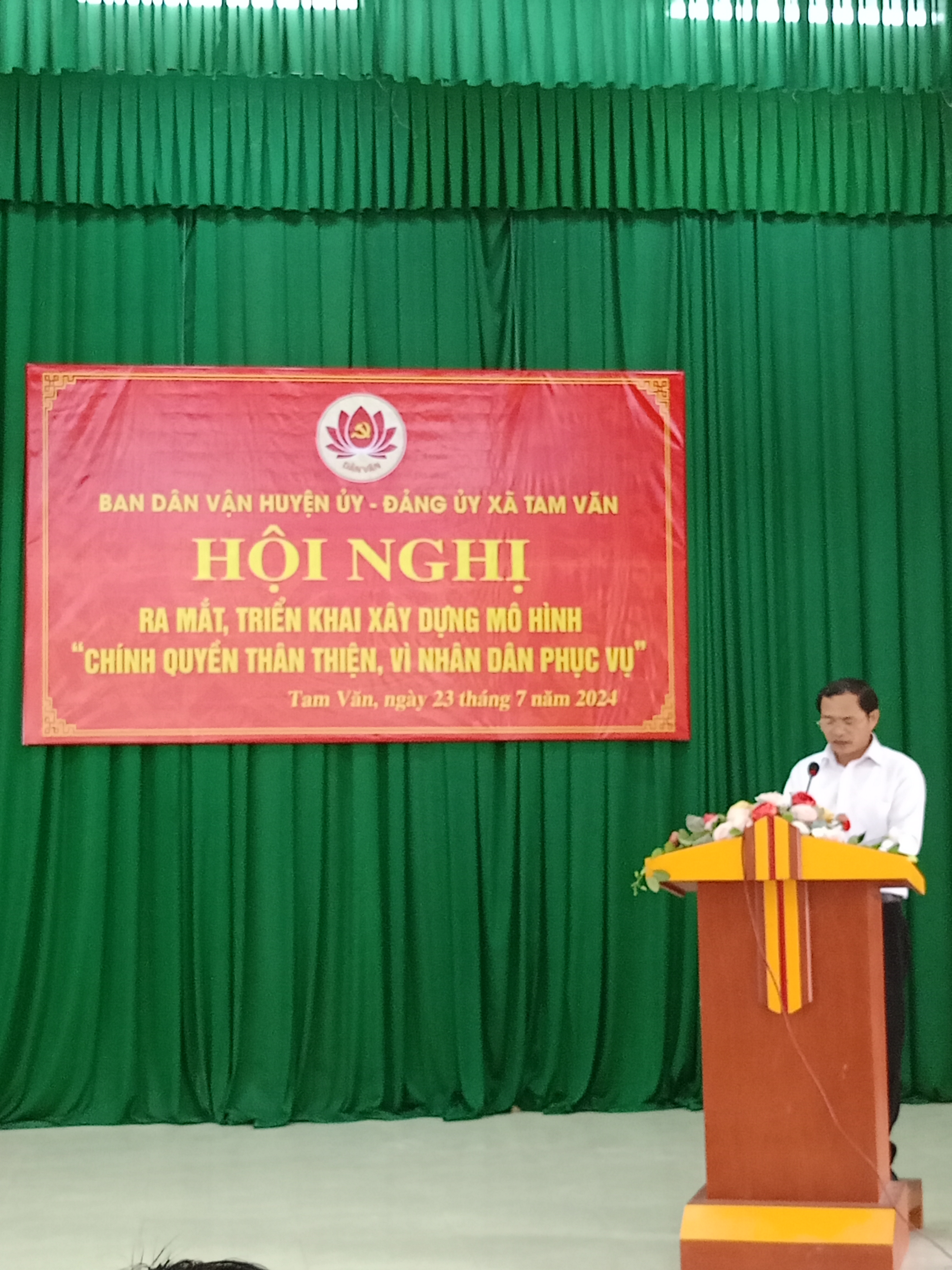 ĐC Phó bí thư TT Đảng ủy khai mạc HN.jpg