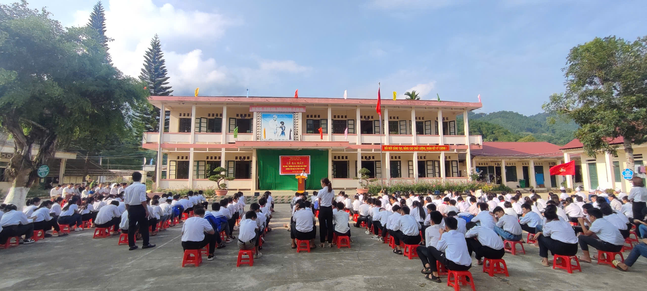 Toàn cảnh Buổi Lễ.jpg