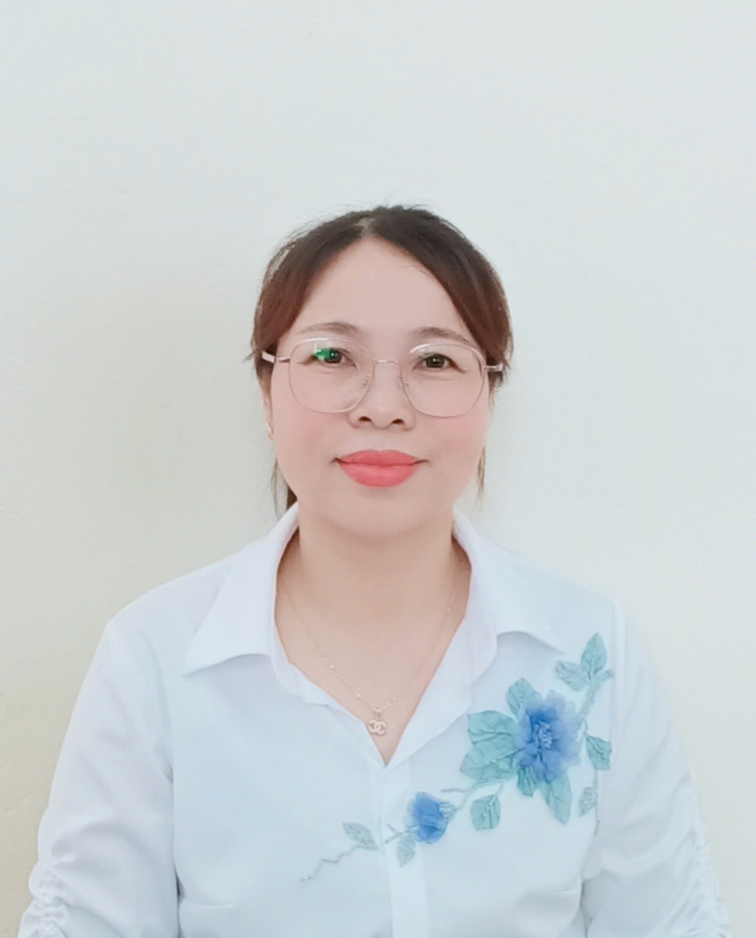 LÊ THỊ THU HÀ