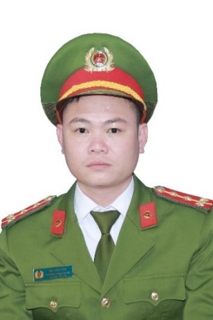 HÀ VĂN CHÙ
