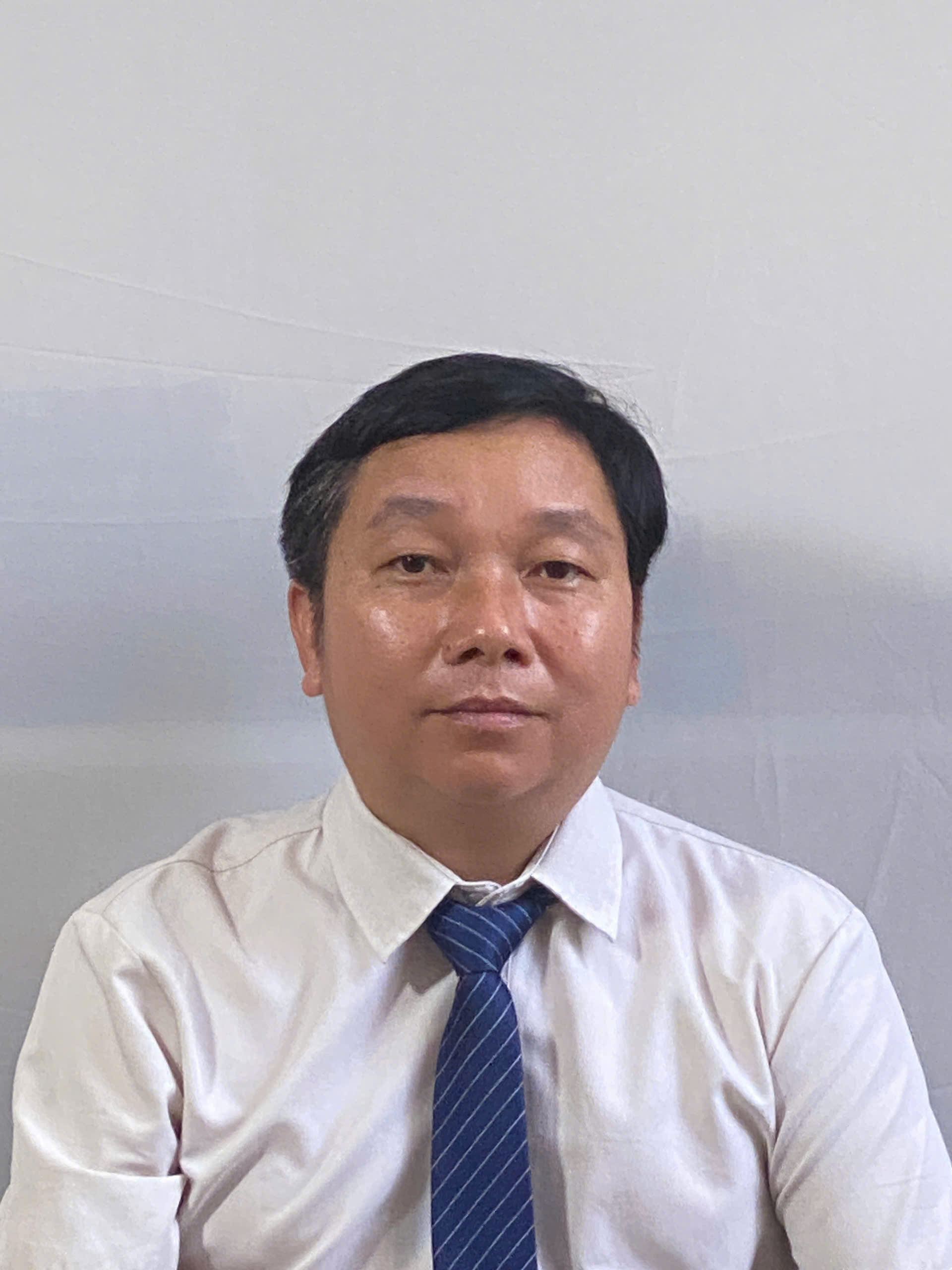 LÊ VĂN DUYÊN