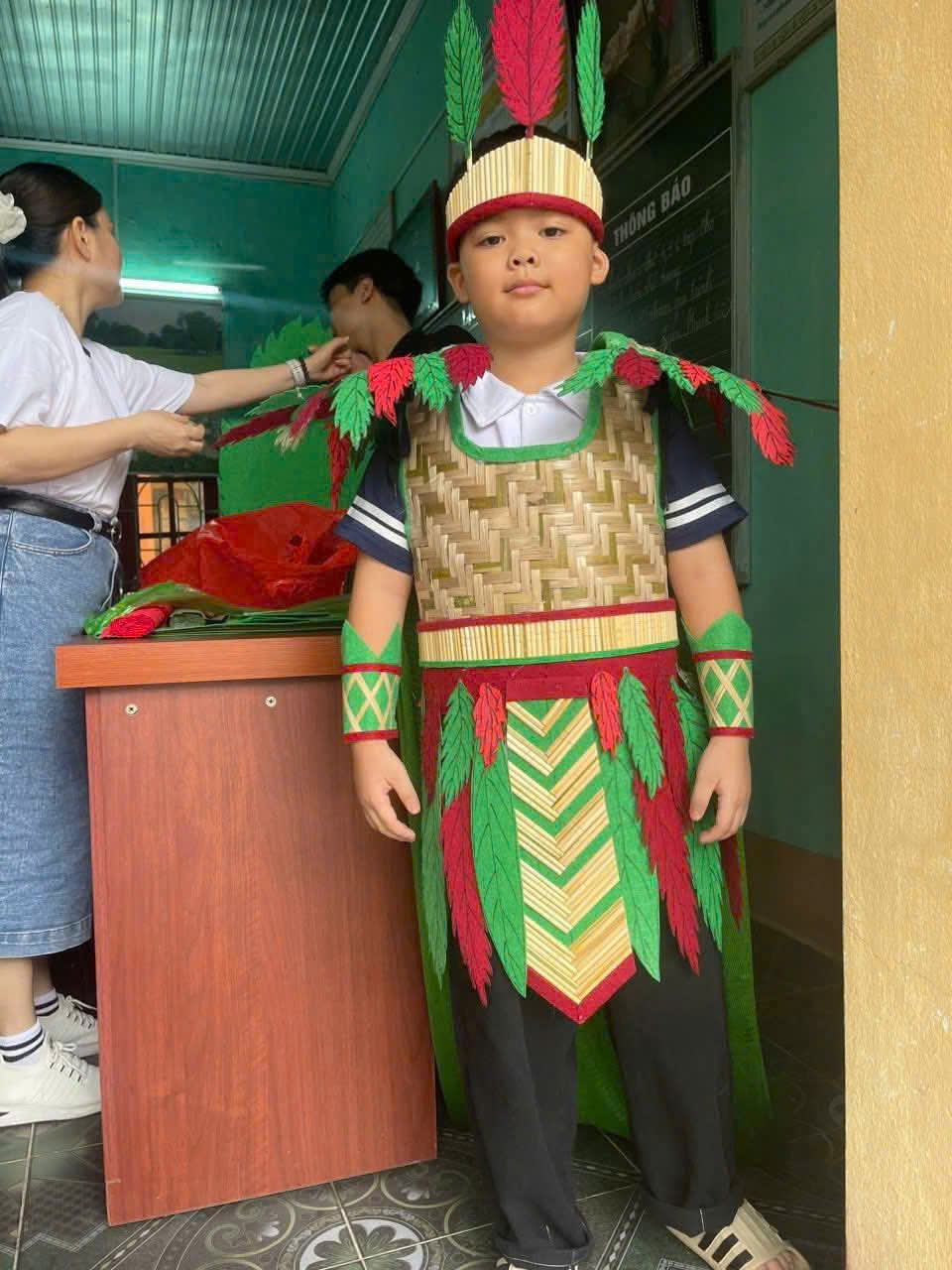 A child wearing a garment
AI-generated content may be incorrect.