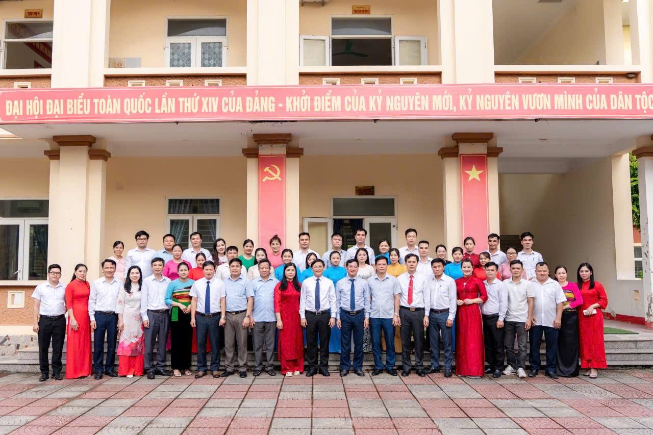 G:\CN\1. CN lớp XÃ ĐỒNG LƯƠNG\Tin KG\Ảnh KG\IMG_9468 Ảnh chụp lưu niệm sau KG.JPG