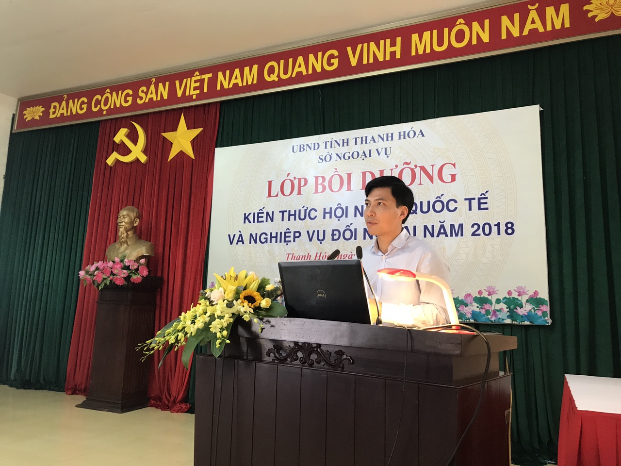 Nâng cao kiến thức về hội nhập quốc tế và nghiệp vụ đối ngoại