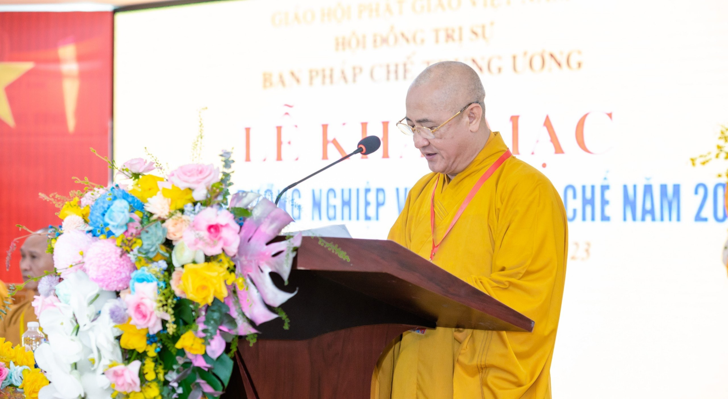 Hòa thượng Thích Huệ Thông phát biểu khai mạc