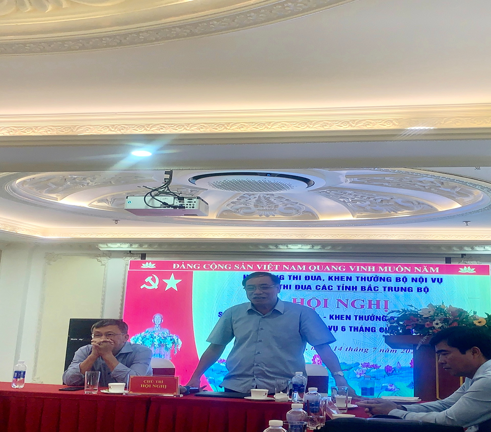 Ông Bùi Huy Hùng, Phó Giám đốc Sở Nội vụ tỉnh Thanh Hóa, đơn vị Cụm phó phát biểu