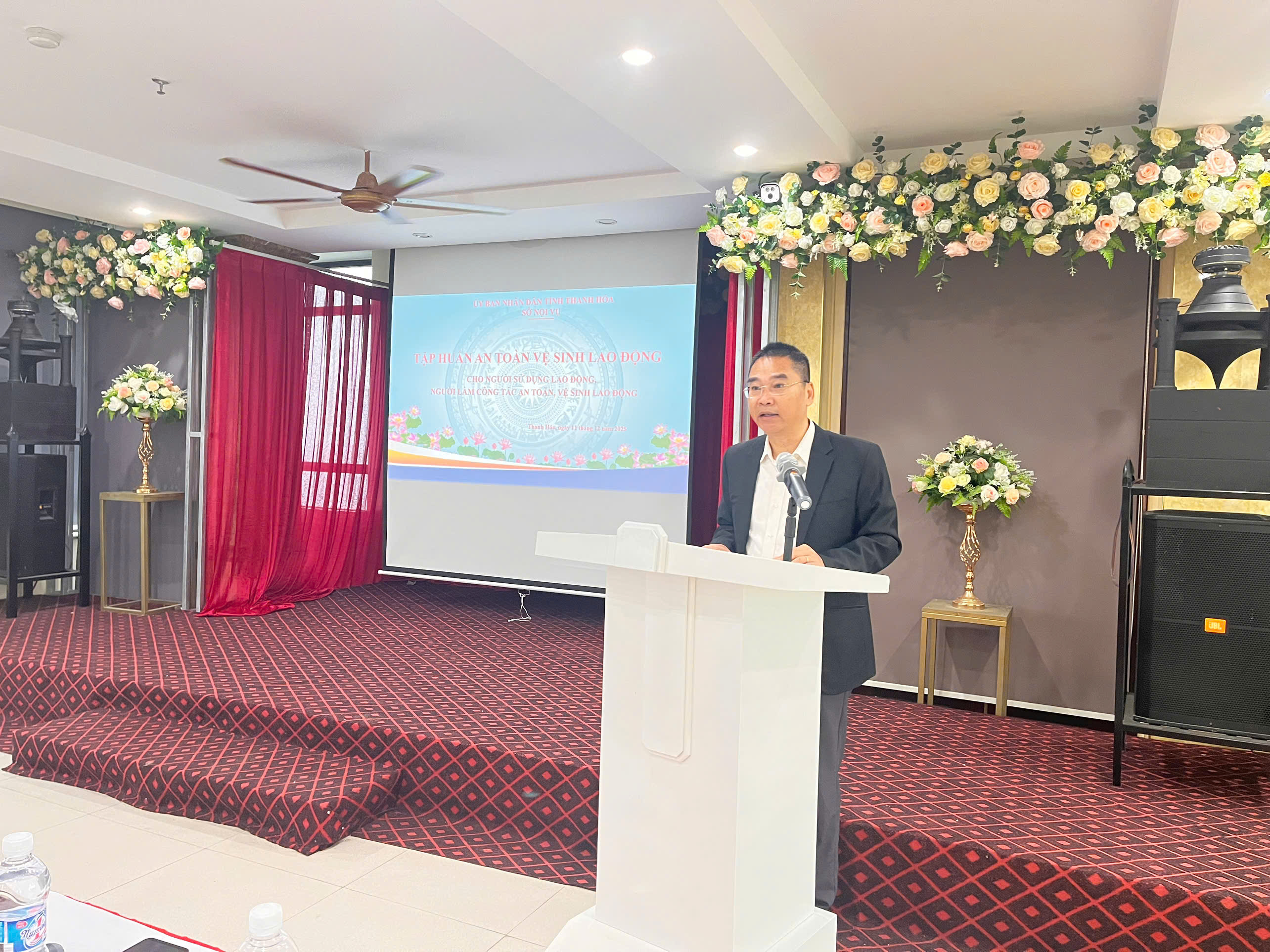 SỞ NỘI VỤ TỔ CHỨC HỘI NGHỊ TẬP HUẤN AN TOÀN VỆ SINH LAO ĐỘNG
