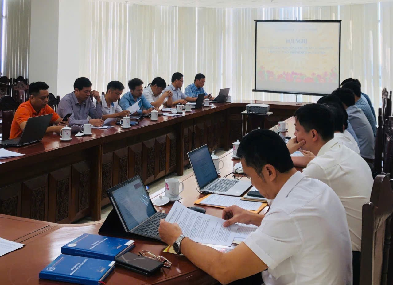 Hội nghị giao ban với doanh nghiệp bưu chính, viễn thông triển khai kế hoạch thực hiện kịch bản tăng trưởng kinh tế quý IV năm 2026