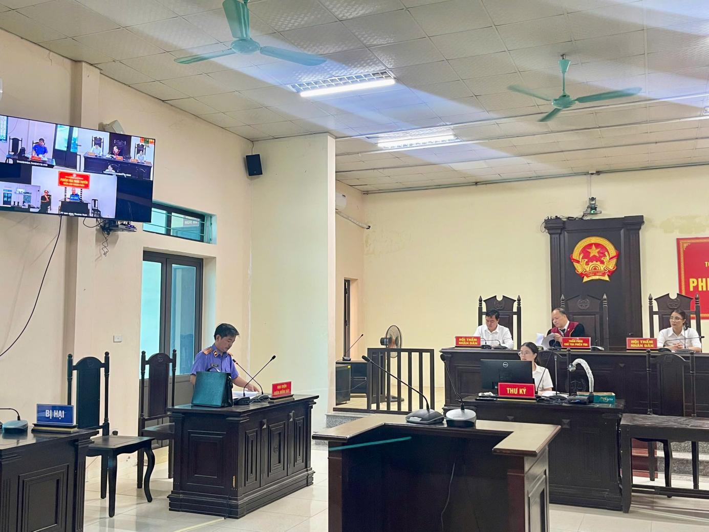 Viện kiểm sát nhân dân (VKSND) khu vực 10 phối hợp tổ chức phiên tòa hình sự trực tuyến kết hợp phiên toà rút kinh nghiệm