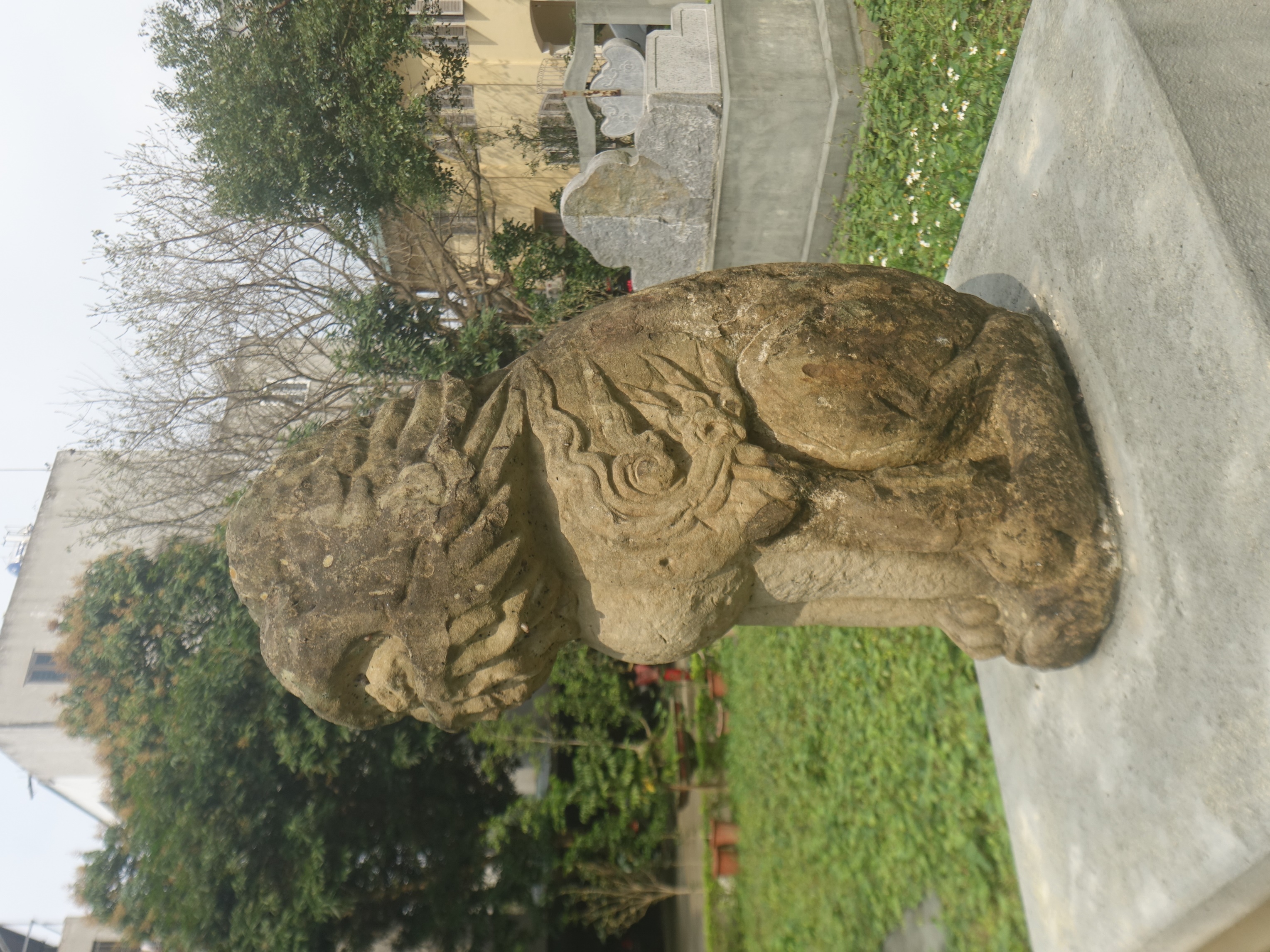 TƯỢNG NGHÊ