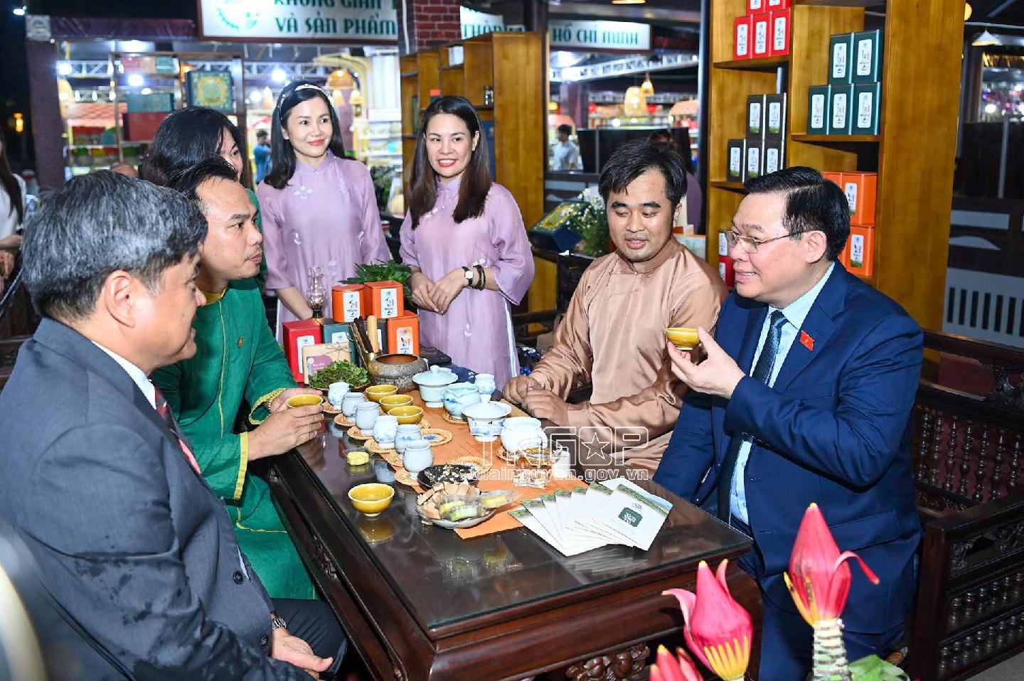 Đặc sắc không gian văn hóa trà Việt