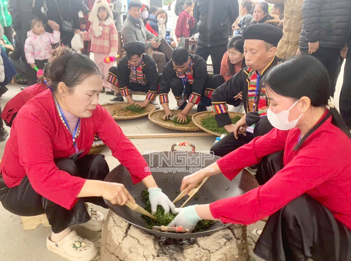 Nhiều hoạt động đặc sắc tại Lễ hội “Hương sắc trà xuân - Vùng chè đặc sản Tân Cương”