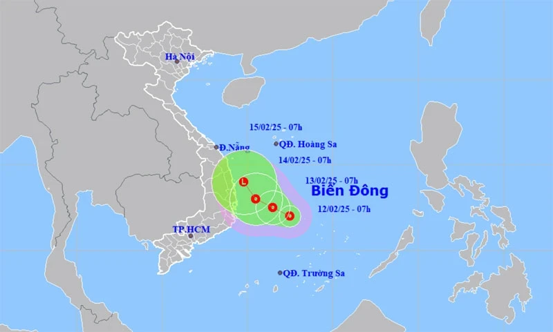 Chủ động ứng phó với vùng áp thấp trên biển Đông