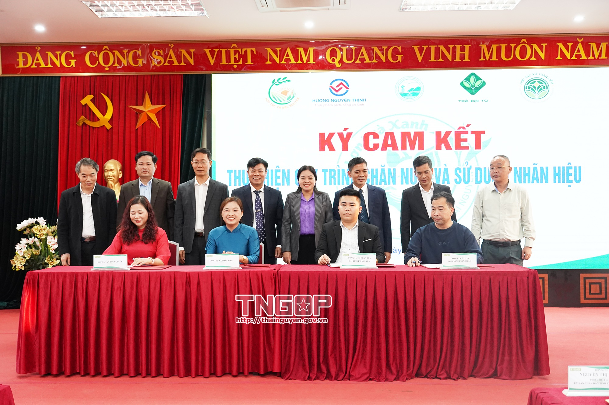 Công bố nhãn hiệu “Thịt lợn trà xanh - Tinh hoa Thái Nguyên”