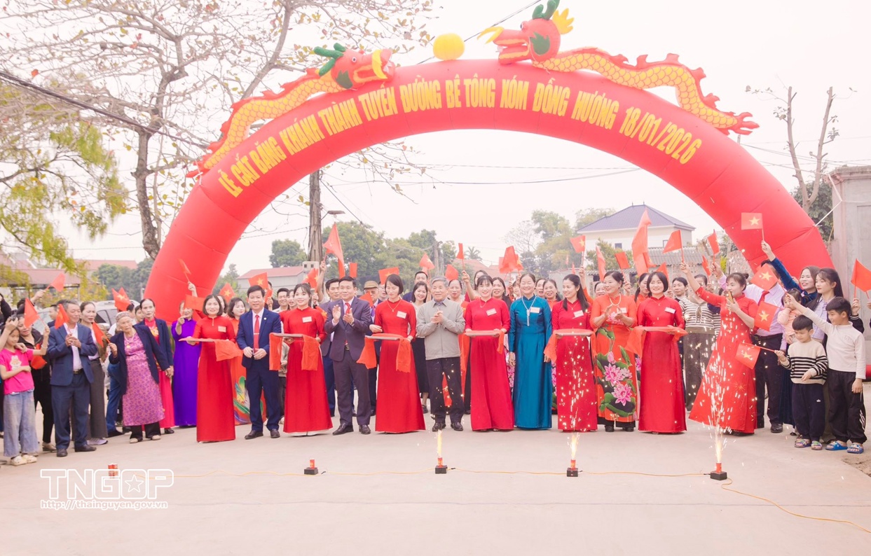 Khánh thành tuyến đường bê tông của xóm Đồng Hương, xã Kha Sơn