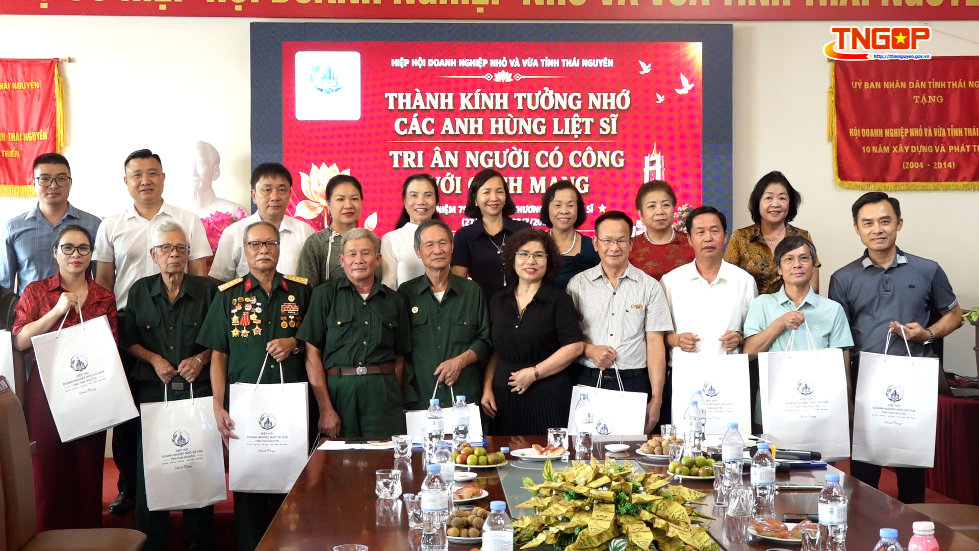 Hiệp hội Doanh nghiệp nhỏ và vừa tỉnh Thái Nguyên tri ân người có công với cách mạng