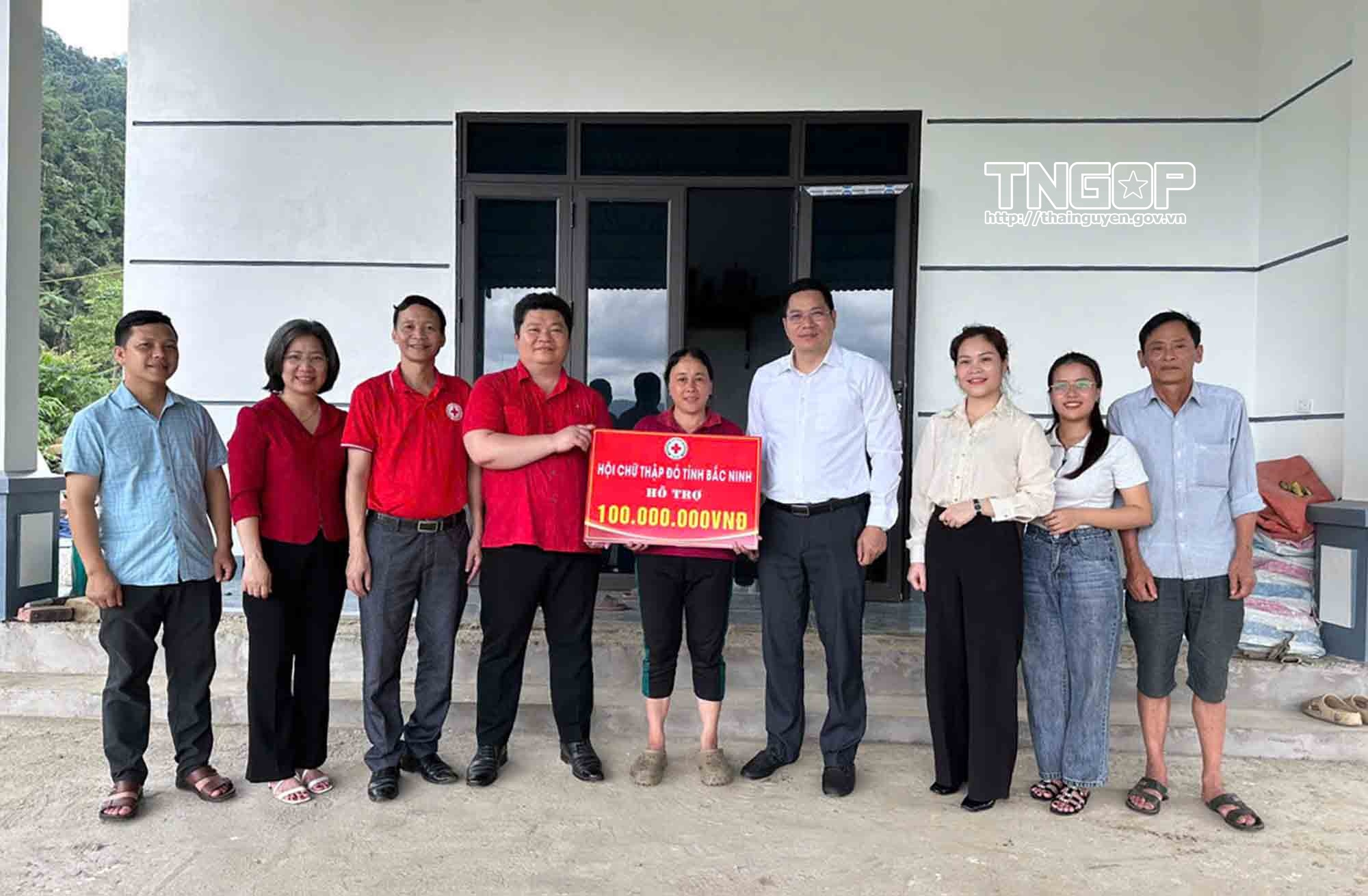 Trao Nhà nhân đạo cho hộ khó khăn tại xã Thượng Minh