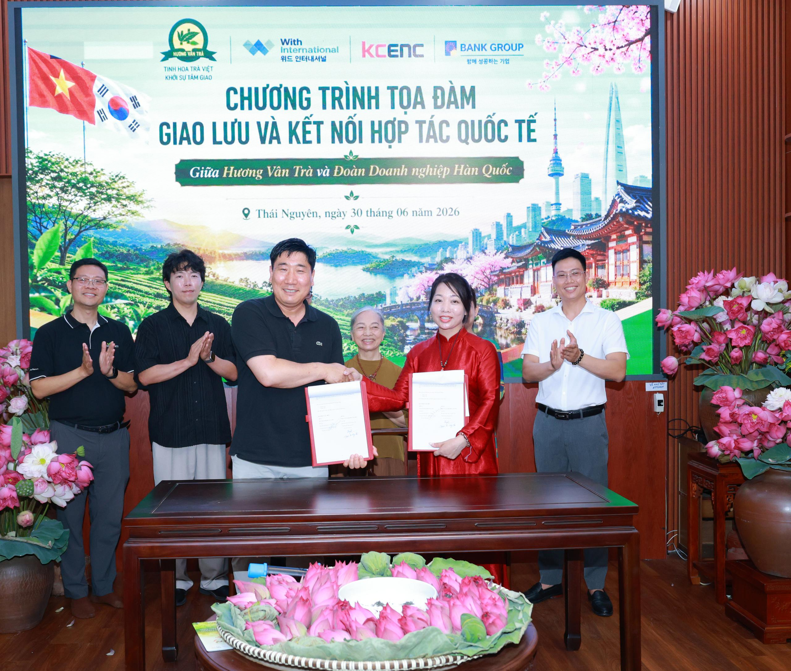 Thúc đẩy hợp tác phát triển trà Thái Nguyên với Hàn Quốc