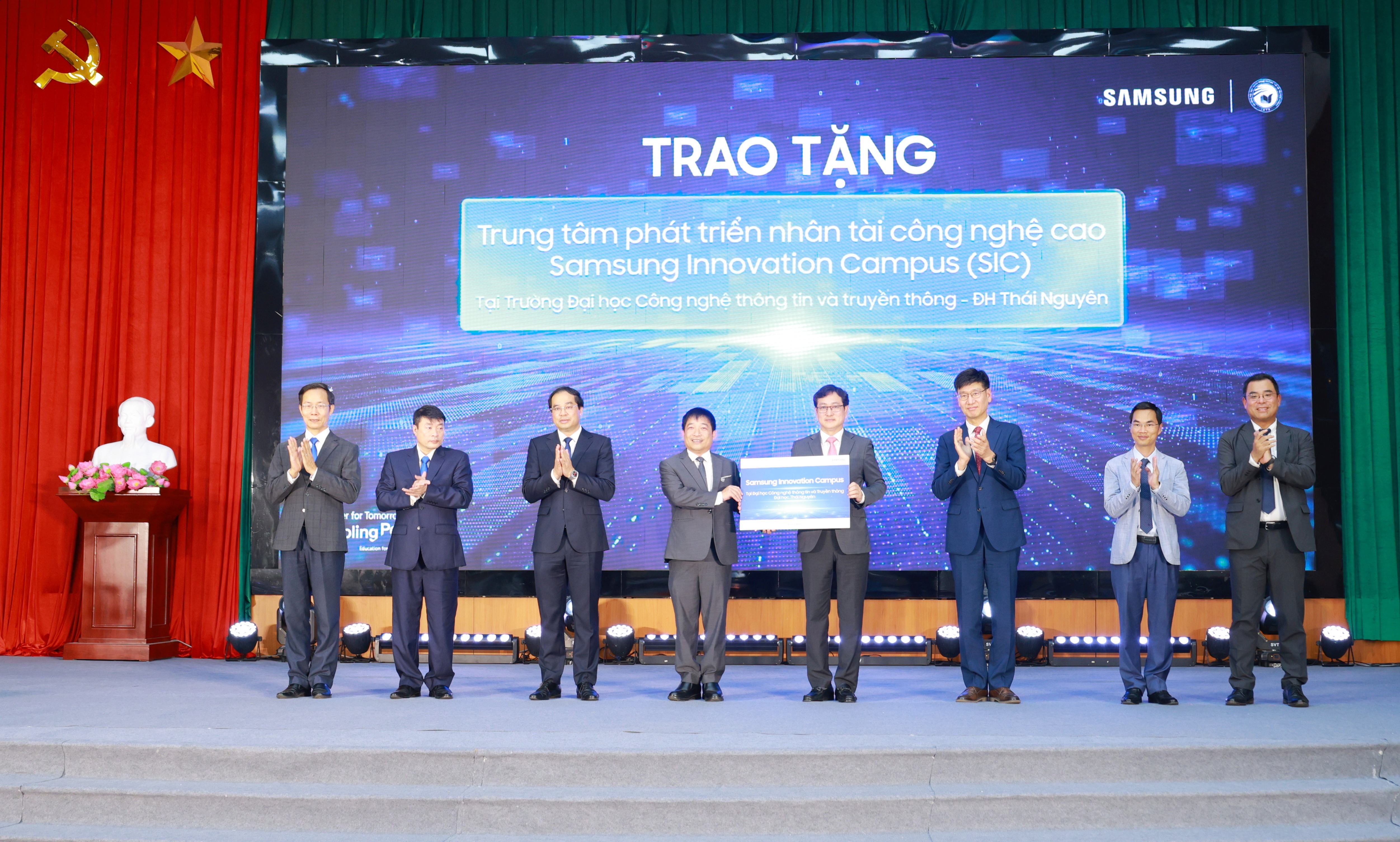Khánh thành Trung tâm Phát triển nhân tài công nghệ cao Samsung Innovation Campus tại Thái Nguyên