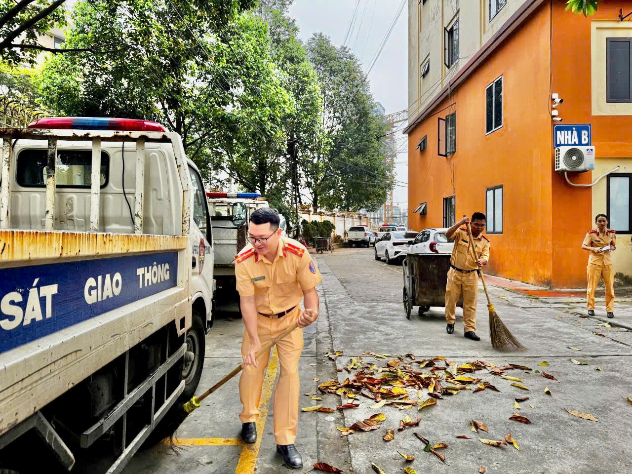 Tuổi trẻ CSGT Thái Nguyên chung tay vì môi trường xanh