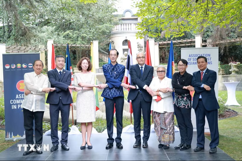 ASEAN kỷ niệm 59 năm thành lập tại Cộng hòa Séc, thúc đẩy hợp tác và kết nối