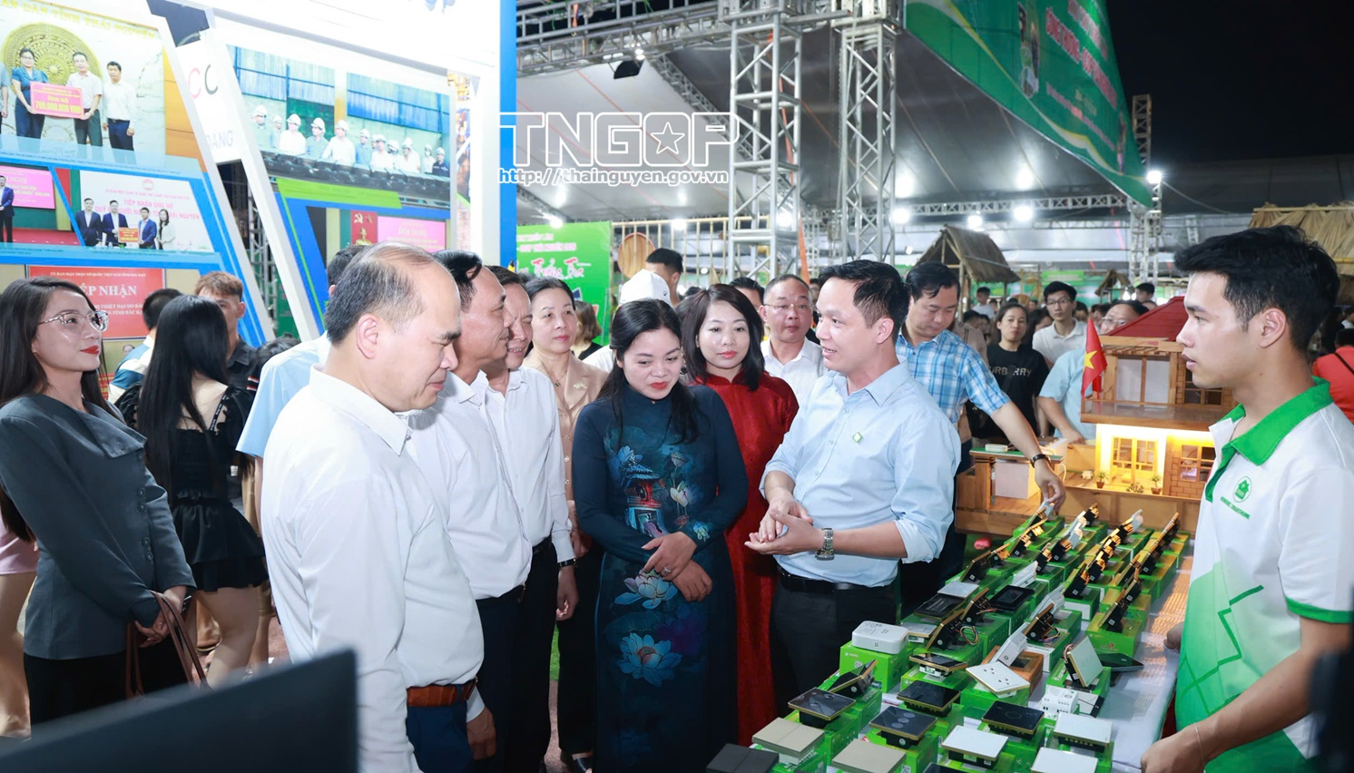 Hàng nghìn sản phẩm đặc trưng các vùng miền tại Hội chợ triển lãm “Công Thương - OCOP Thái Nguyên 2026”