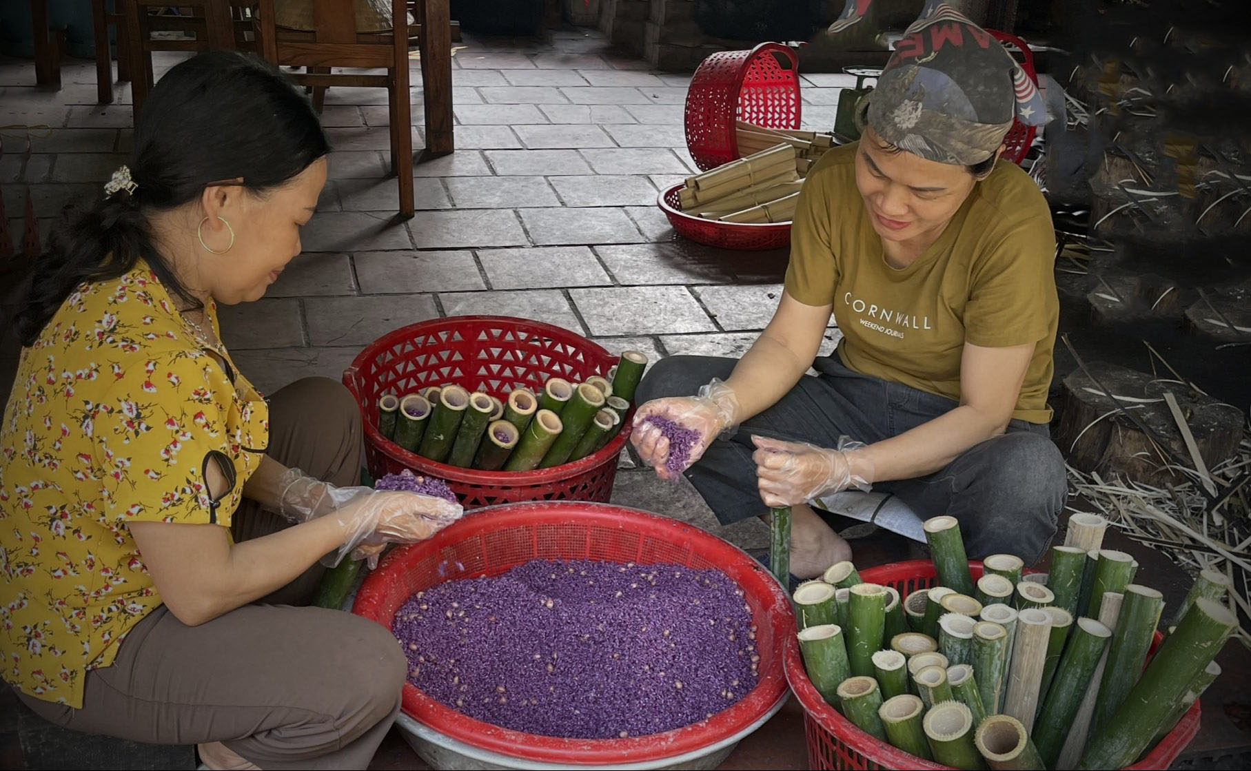 Làng nghề Hòa Mục: Bền bỉ giữ lửa truyền thống