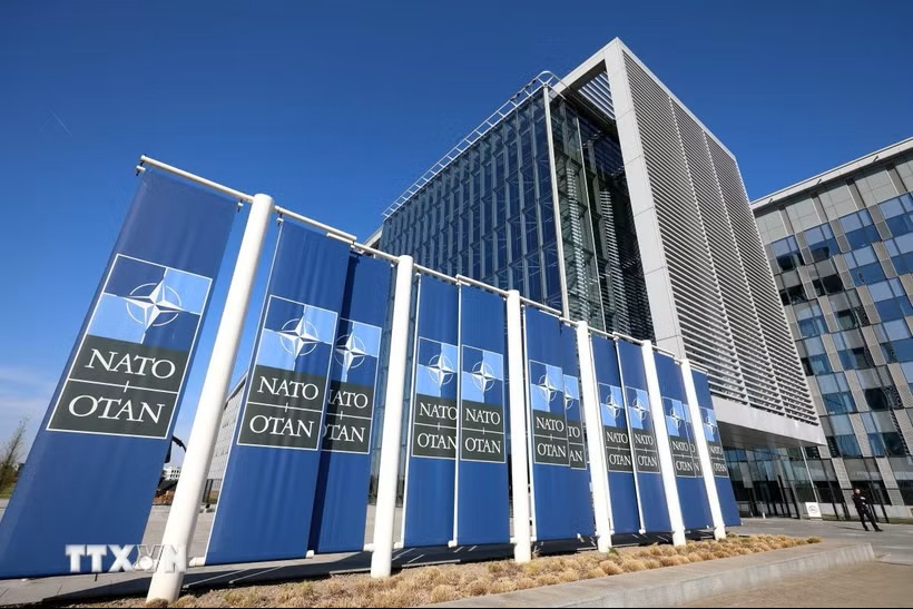 Bất đồng giữa Mỹ và các đồng minh phủ bóng Hội nghị thượng đỉnh NATO