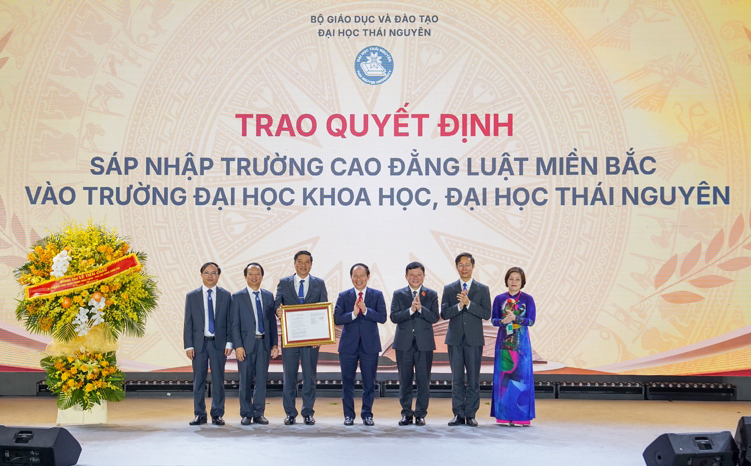 Công bố quyết định sáp nhập Trường Cao đẳng Luật miền Bắc vào Trường Đại học Khoa học - Đại học Thái Nguyên