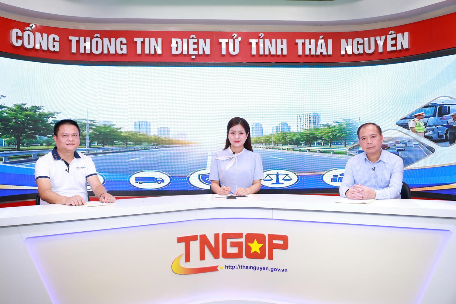Tọa đàm trực tuyến: Nâng cao ý thức lái xe tải - Trách nhiệm từ đâu