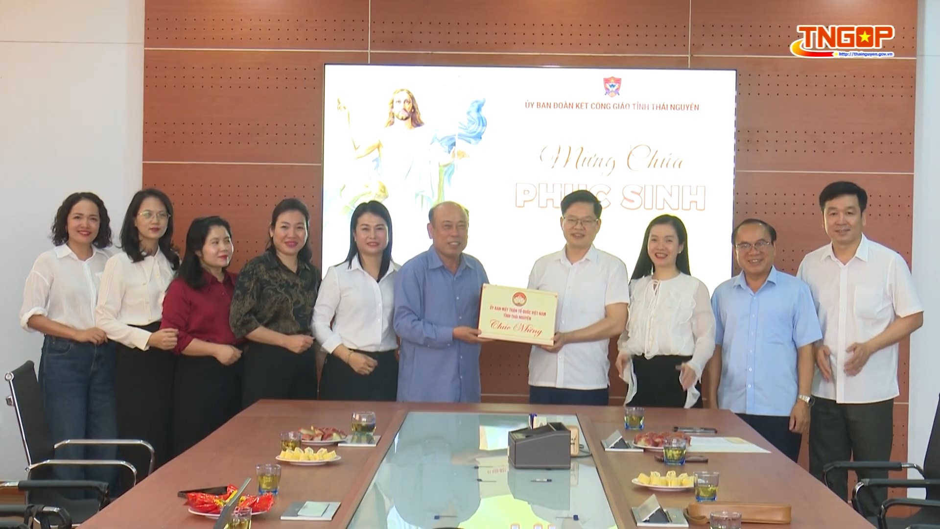 Lãnh đạo tỉnh thăm, chúc mừng các chức sắc, tín đồ Công giáo nhân dịp Lễ Phục sinh năm 2026