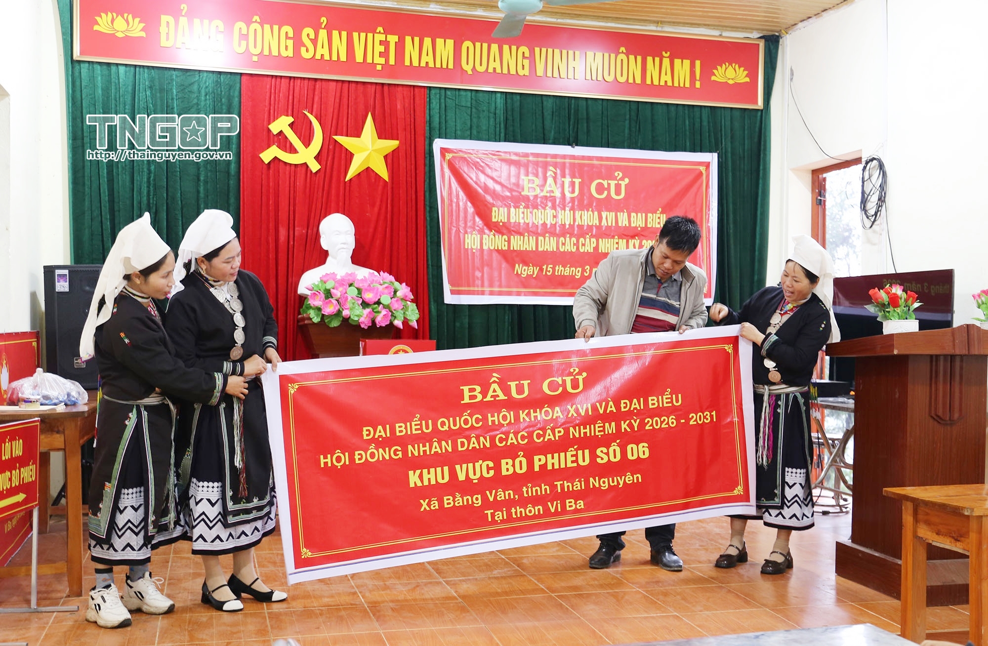 Đấu tranh phản bác thông tin sai trái về bầu cử