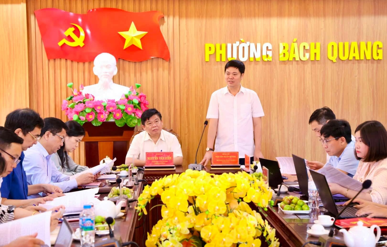 Ban Tổ chức Tỉnh ủy kiểm tra công tác xây dựng Đảng tại phường Bách Quang