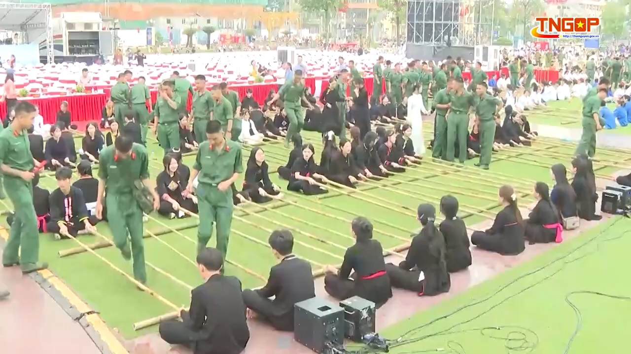 Thái Nguyên xác lập Kỷ lục Việt Nam với màn nhảy sạp lớn nhất