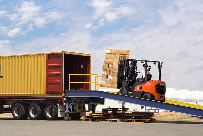Doanh thu vận tải, kho bãi trong tháng 8 tăng hơn 26%