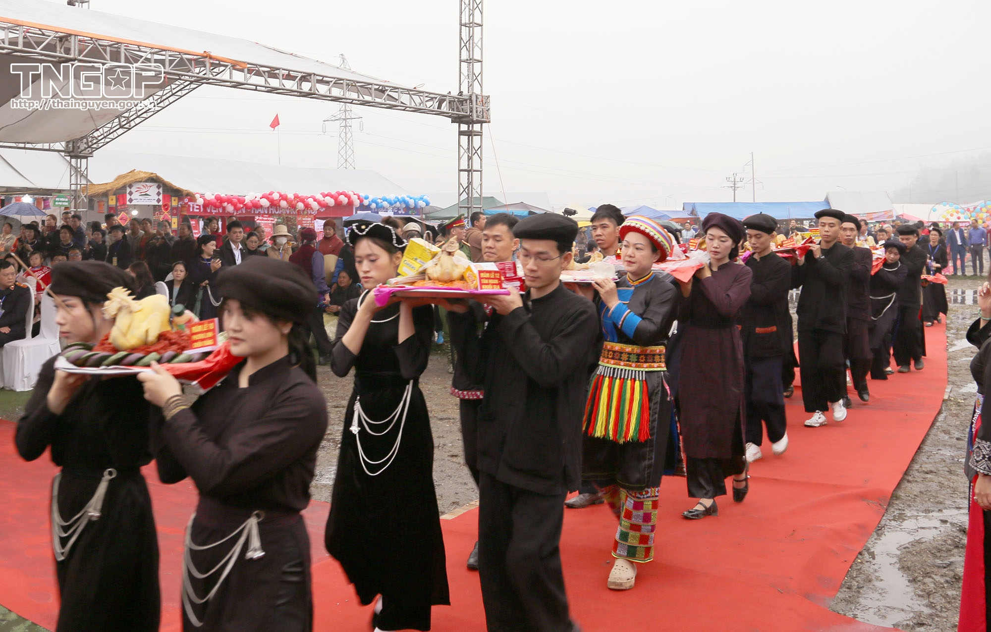 Về Phủ Thông trẩy hội Lồng tồng - Nơi ký ức lịch sử hòa cùng sắc xuân