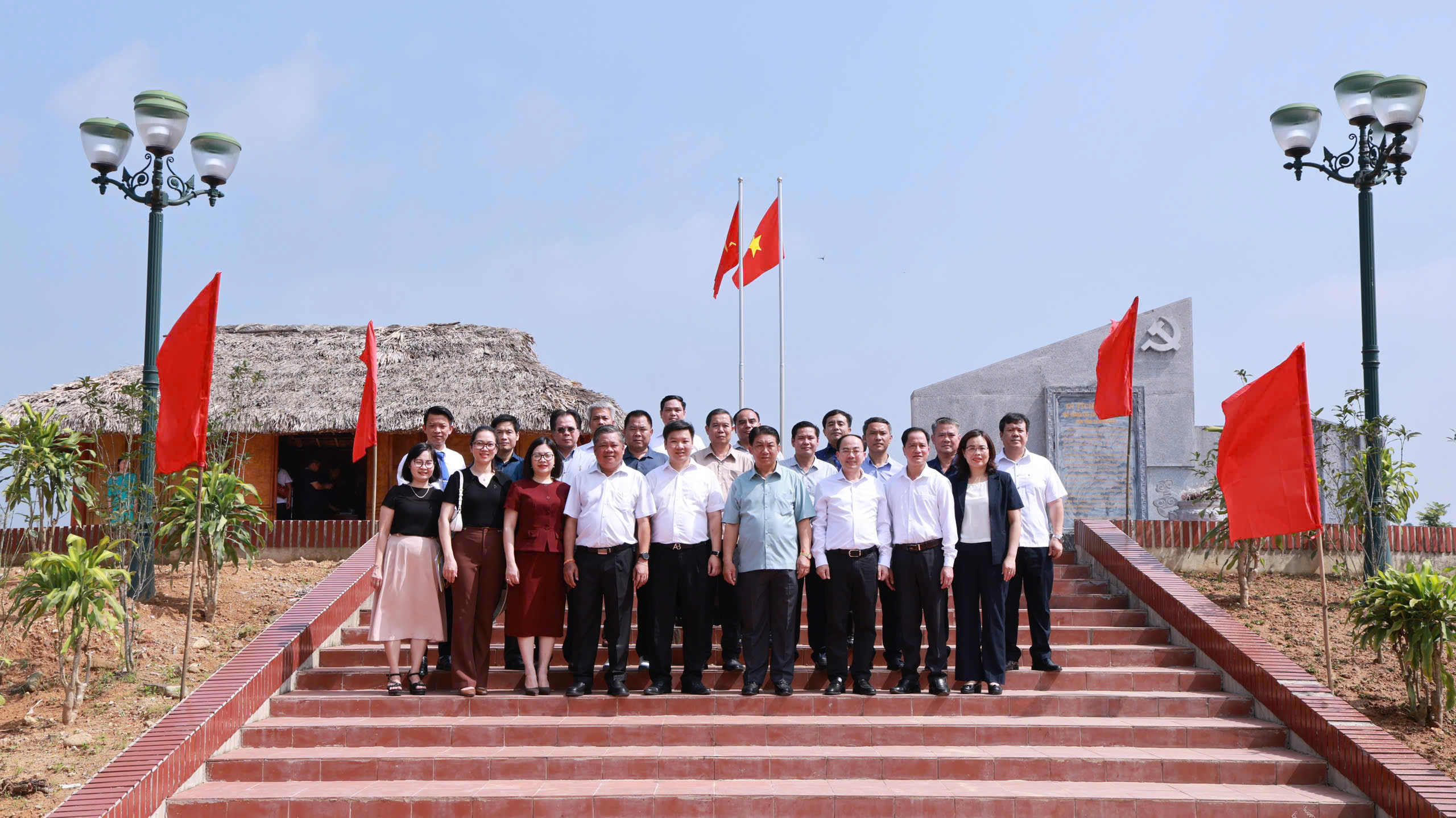 Tổ chức Cuộc thi trắc nghiệm trực tuyến tìm hiểu “Lịch sử Đảng bộ tỉnh Thái Nguyên - 90 năm xây dựng và trưởng thành”