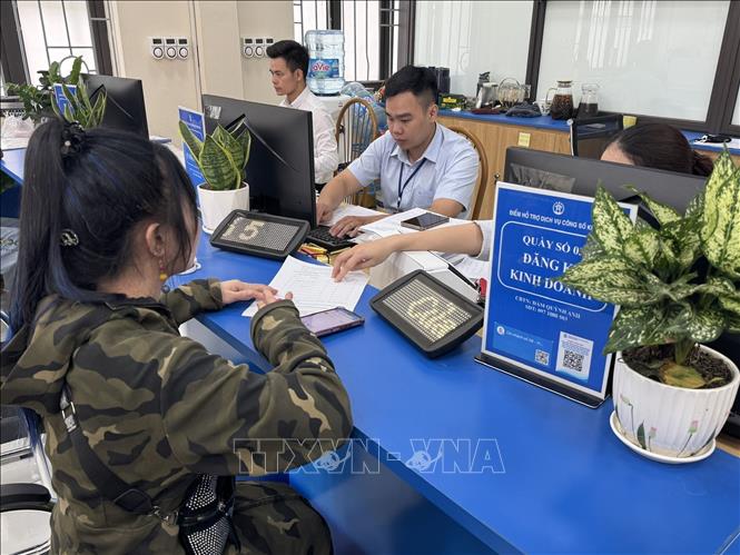 Bãi bỏ 697 thủ tục hành chính, cắt giảm 1.754 điều kiện kinh doanh không cần thiết