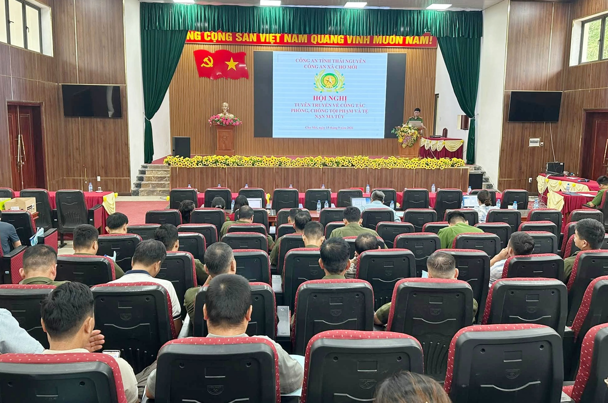 Công an xã Chợ Mới tuyên truyền phòng, chống tội phạm và tệ nạn ma túy
