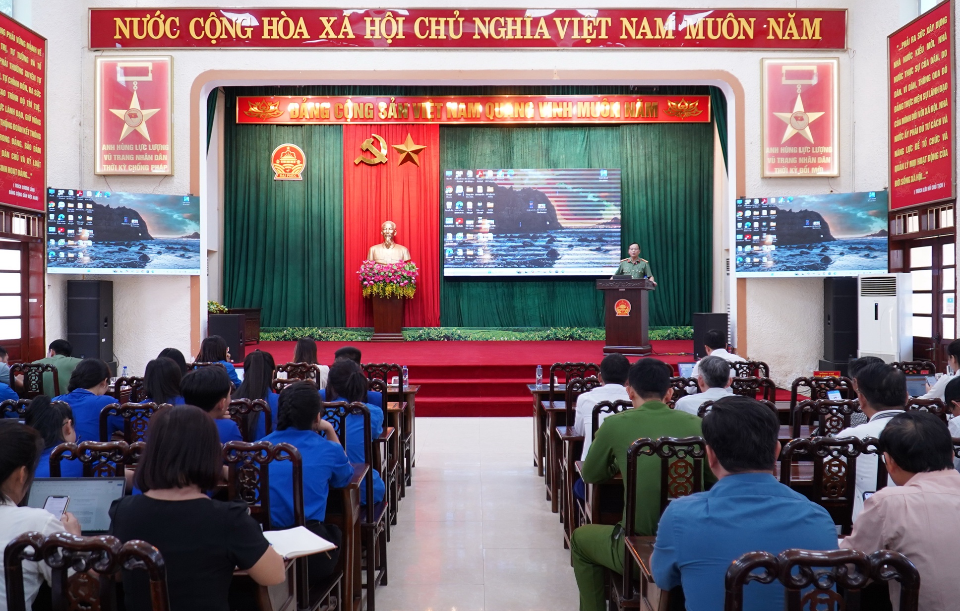 Xã Đại Phúc tuyên truyền quy tắc ứng xử trên không gian mạng