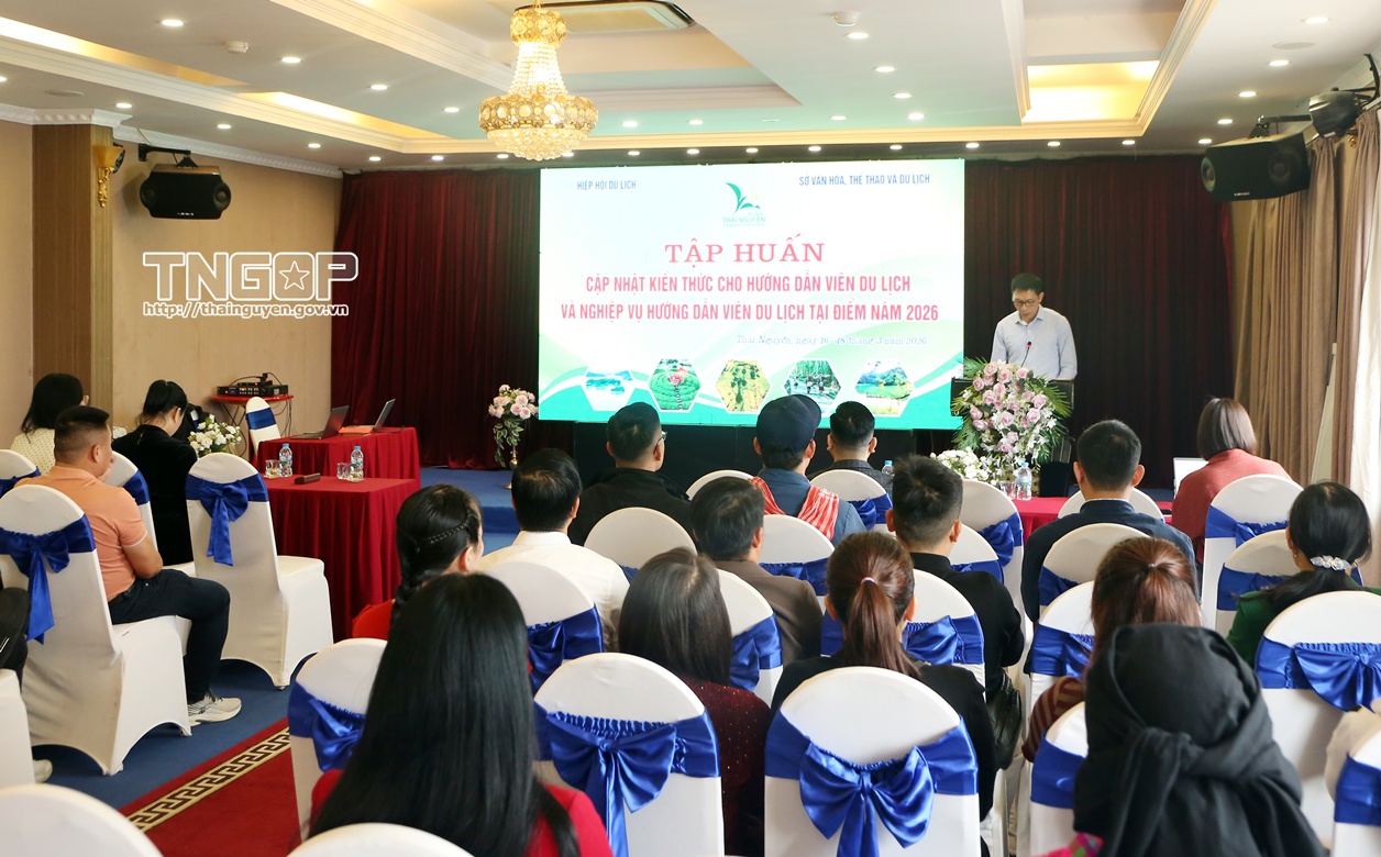 Tập huấn cập nhật kiến thức cho hướng dẫn viên du lịch và nghiệp vụ hướng dẫn viên du lịch tại điểm