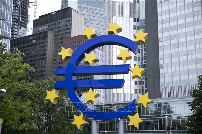 Kinh tế khu vực đồng euro chống chịu tốt hơn trước cú sốc năng lượng
